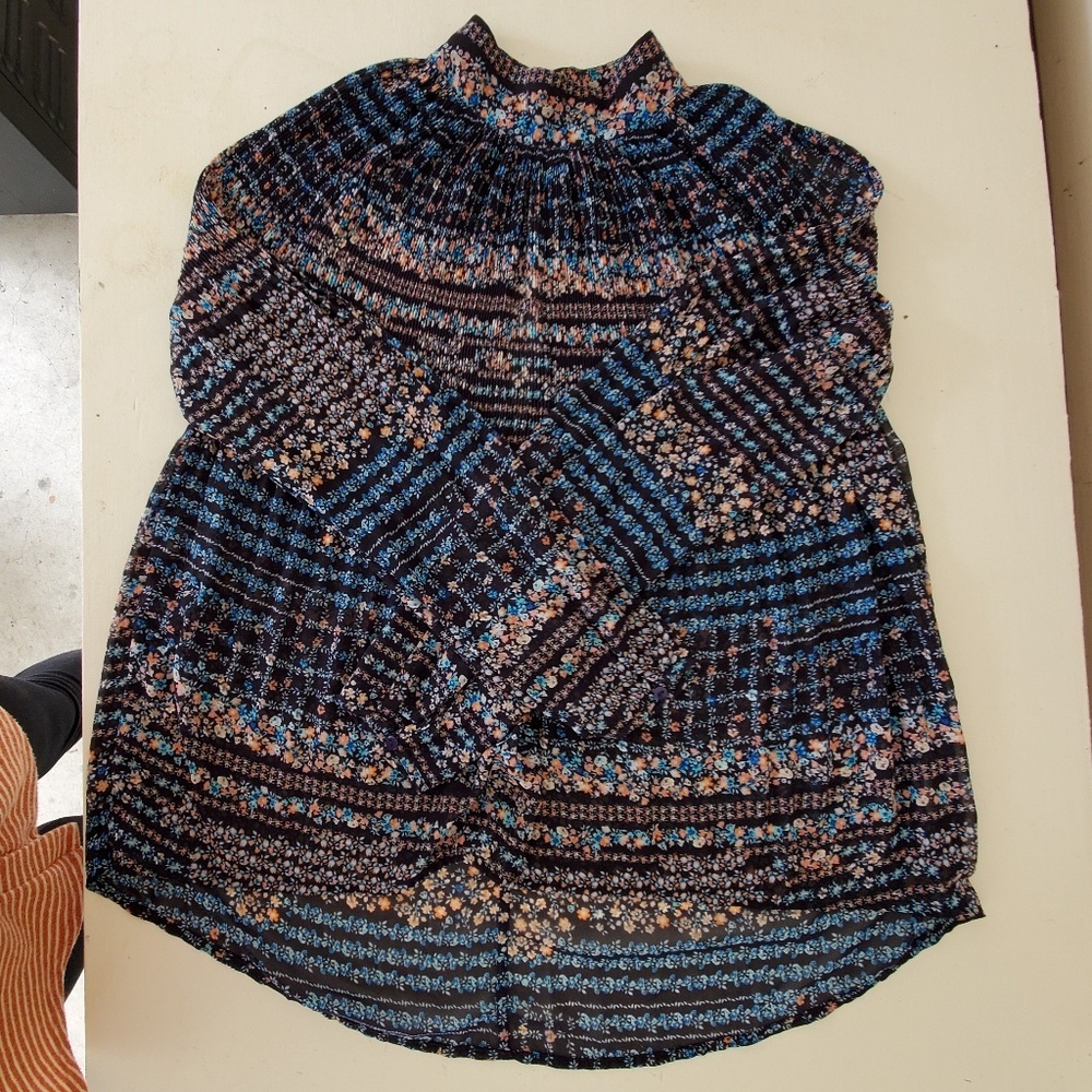 Current air floral pleated cold shoulder blouse